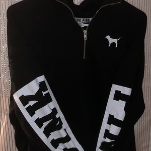 Black half zip pull over